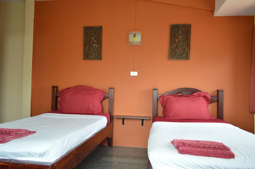 La Paillote Guest House Rayong Bilik gambar