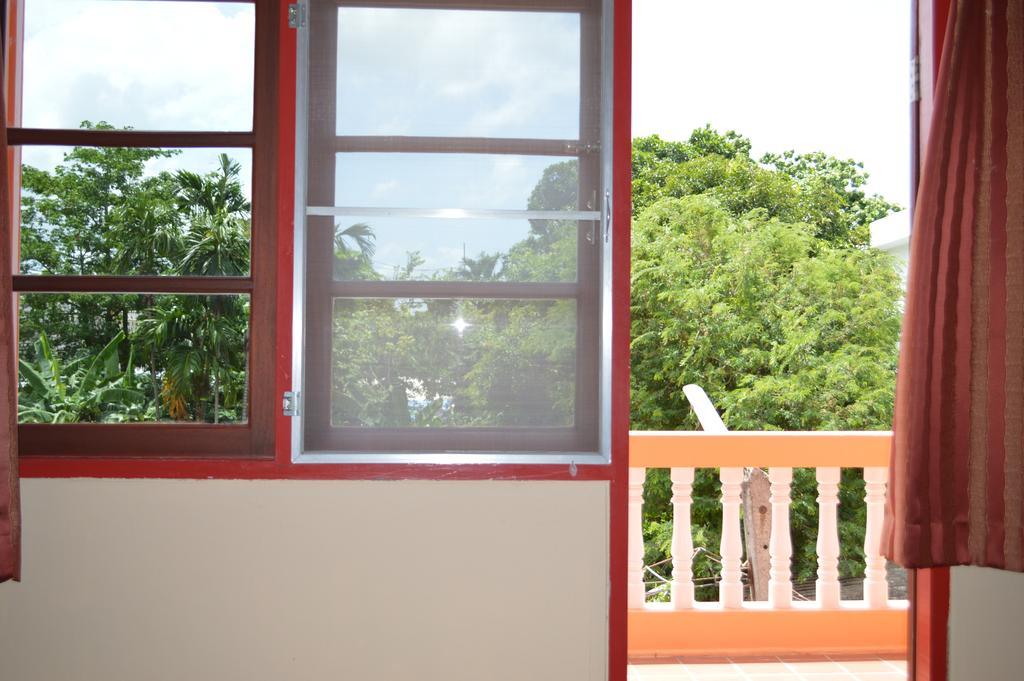 La Paillote Guest House Rayong Bilik gambar